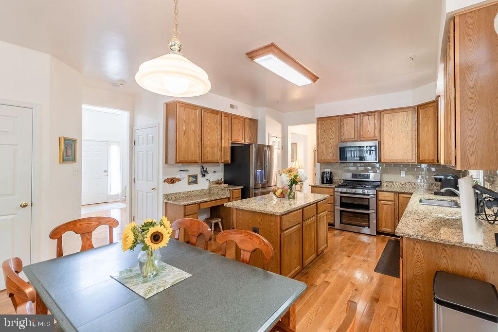 SUMMIT CREEK - Residential