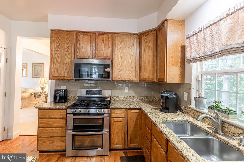 SUMMIT CREEK - Residential