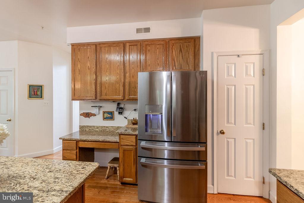 SUMMIT CREEK - Residential