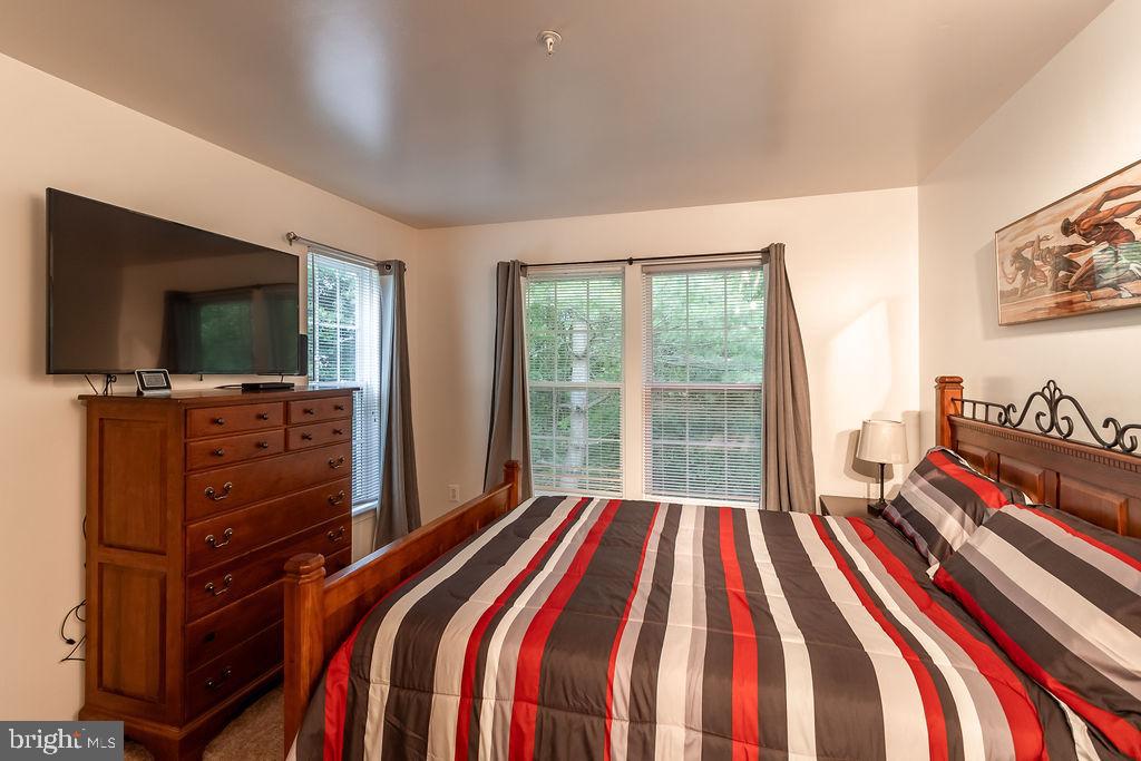 SUMMIT CREEK - Residential