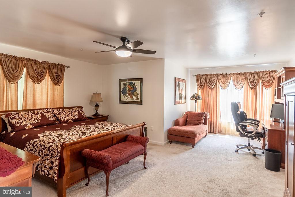 SUMMIT CREEK - Residential