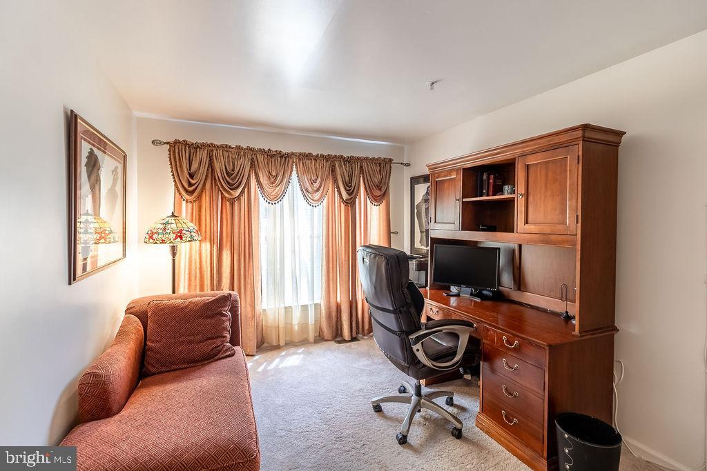 SUMMIT CREEK - Residential