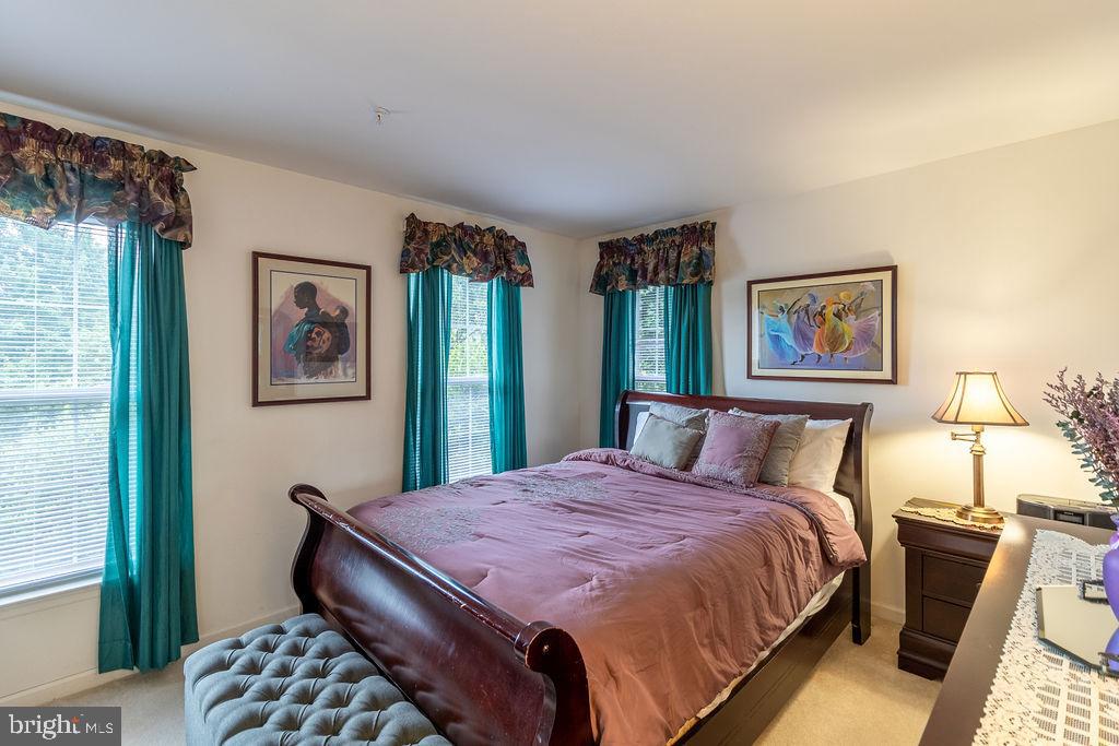 SUMMIT CREEK - Residential