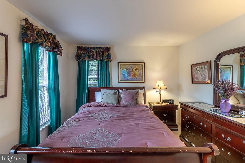 SUMMIT CREEK - Residential