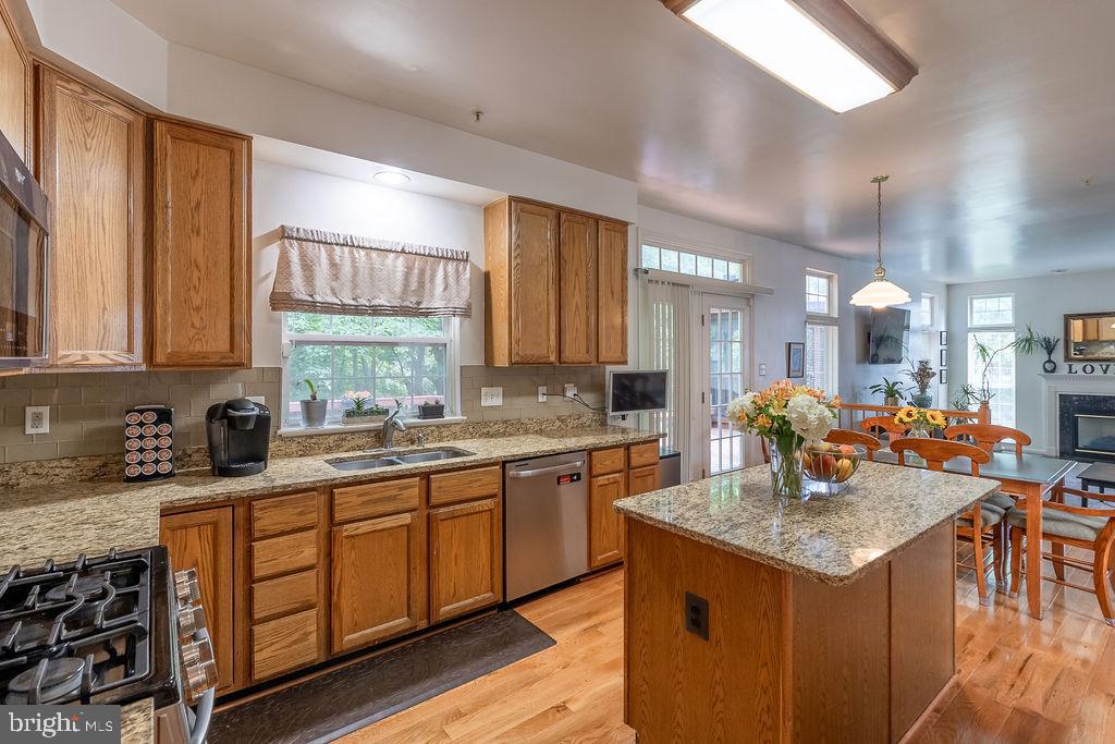 SUMMIT CREEK - Residential