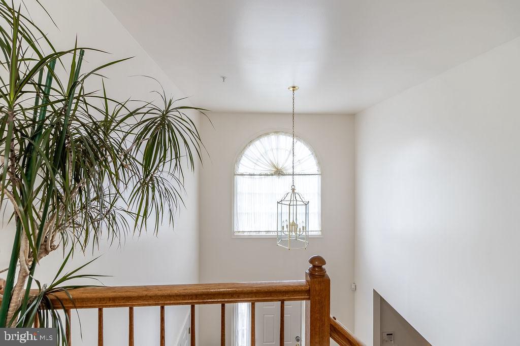 SUMMIT CREEK - Residential