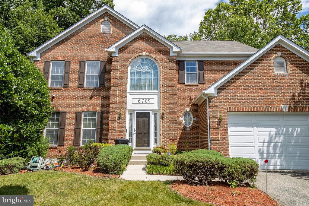 SUMMIT CREEK - Residential