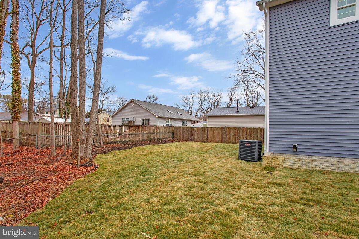 LOCH HAVEN BEACH - Residential