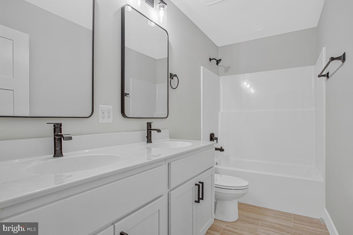 LOCH HAVEN BEACH - Residential