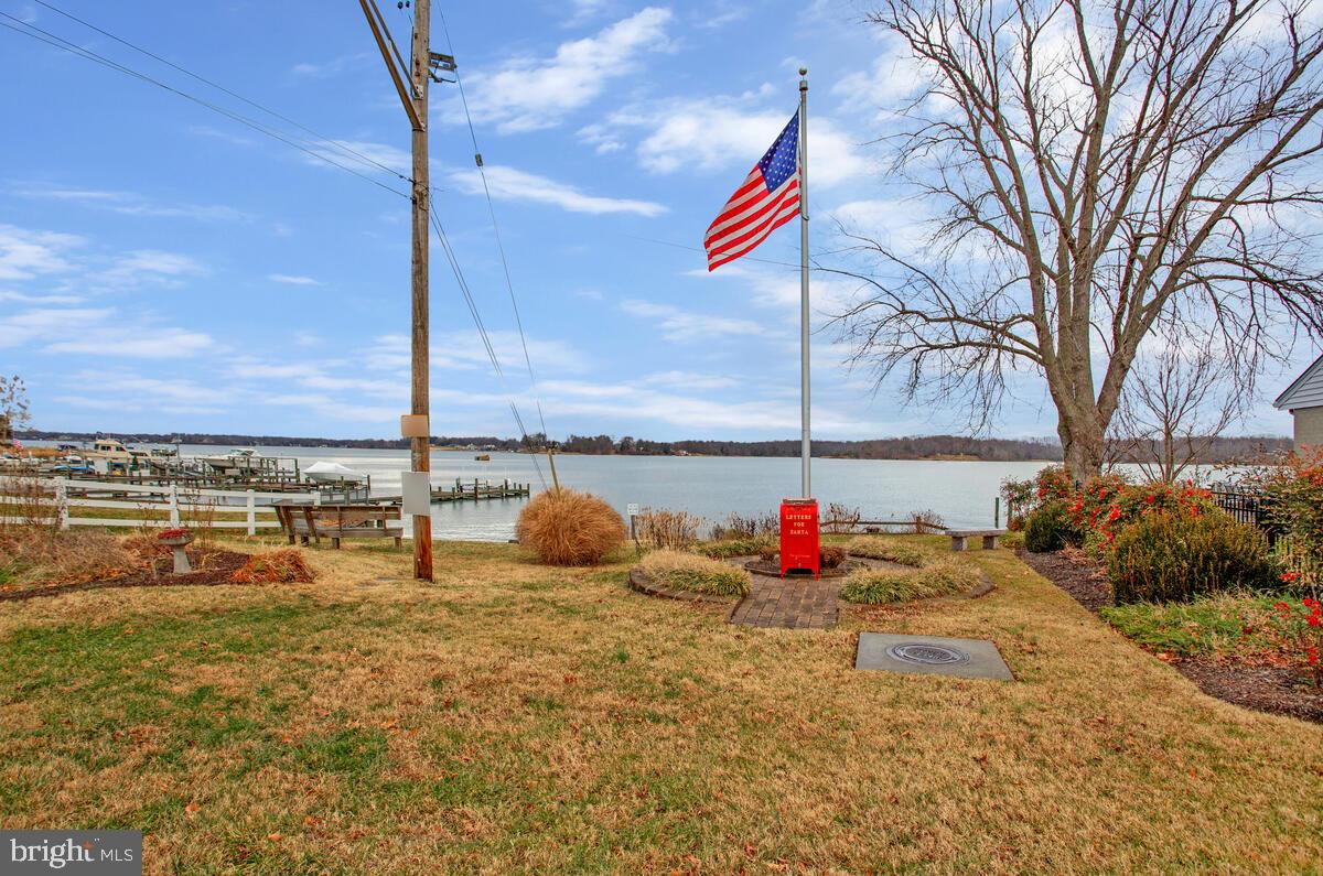 LOCH HAVEN BEACH - Residential