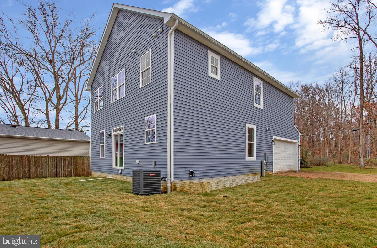 LOCH HAVEN BEACH - Residential