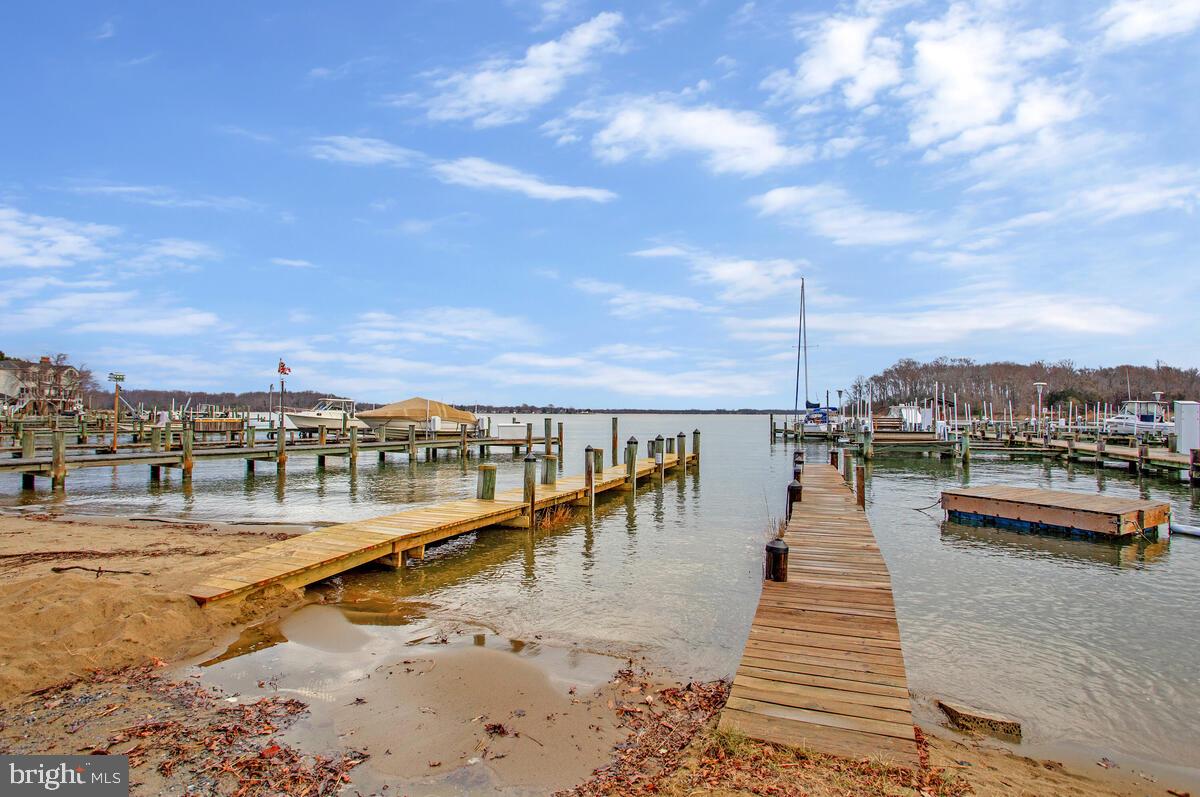 LOCH HAVEN BEACH - Residential