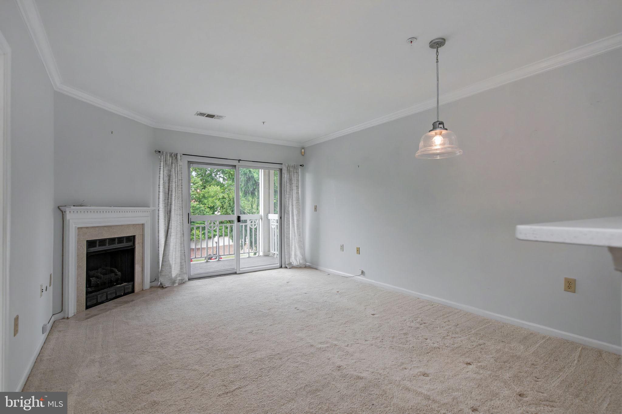 12913 ALTON SQUARE 320