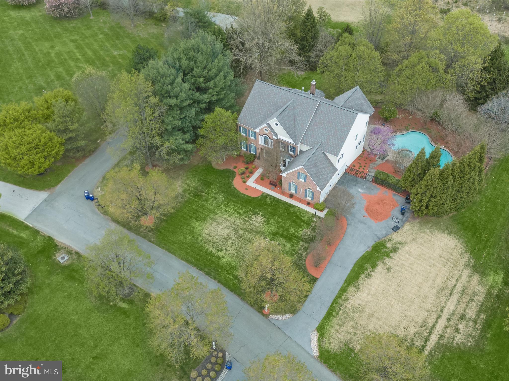 HUNTERBROOKE - Residential