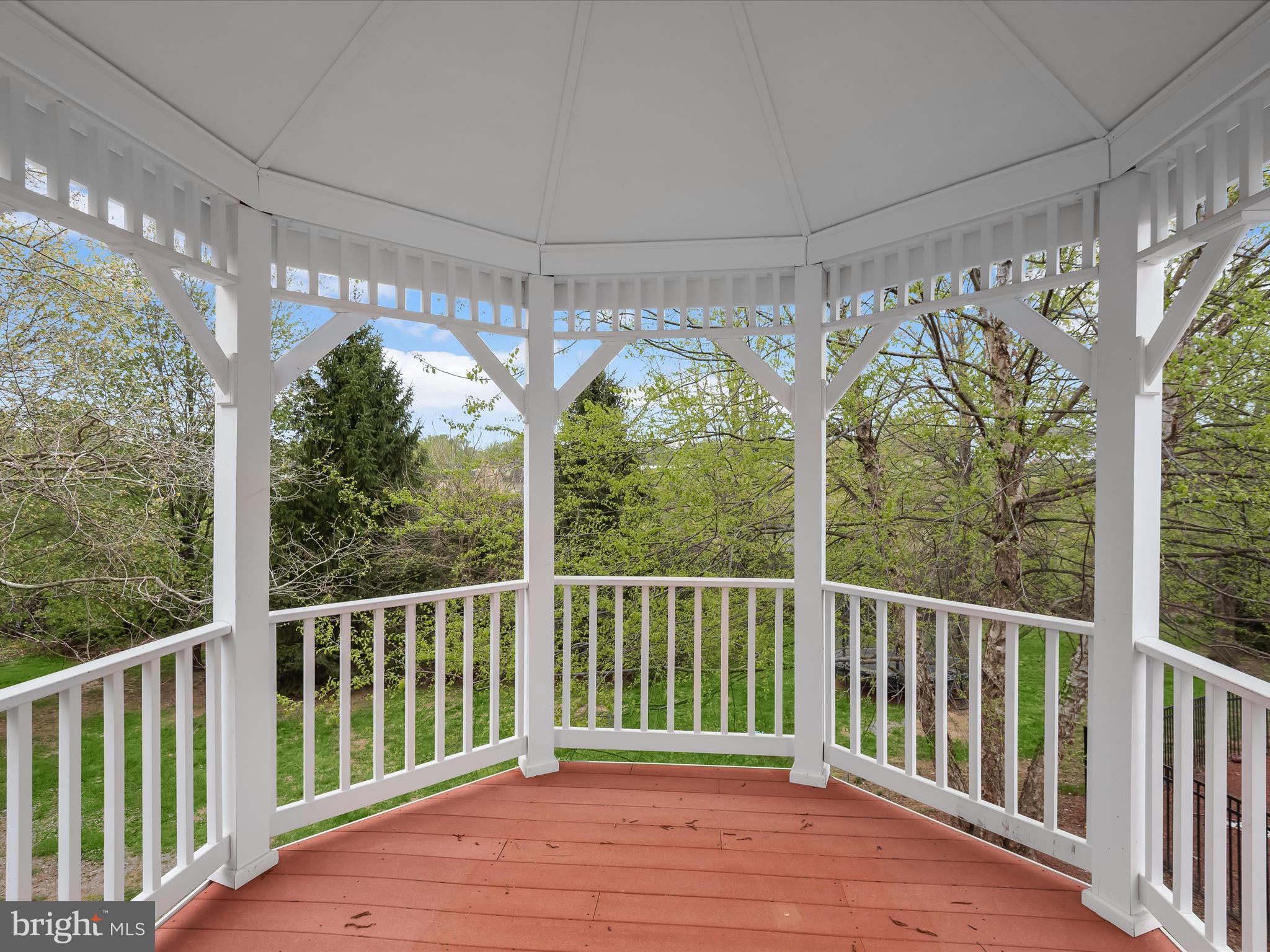 HUNTERBROOKE - Residential