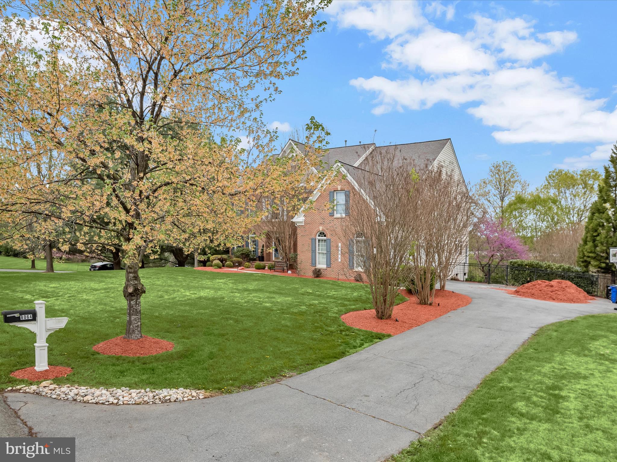 HUNTERBROOKE - Residential