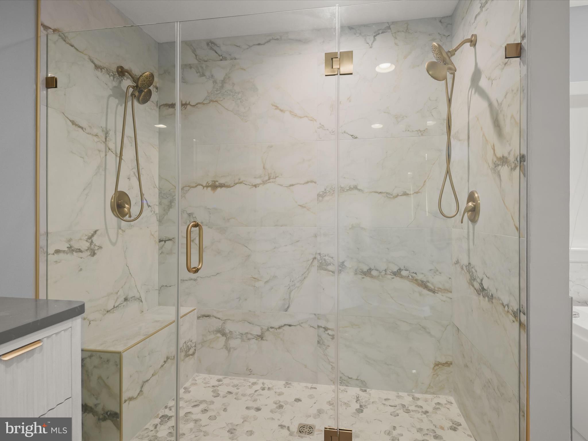 HUNTERBROOKE - Residential