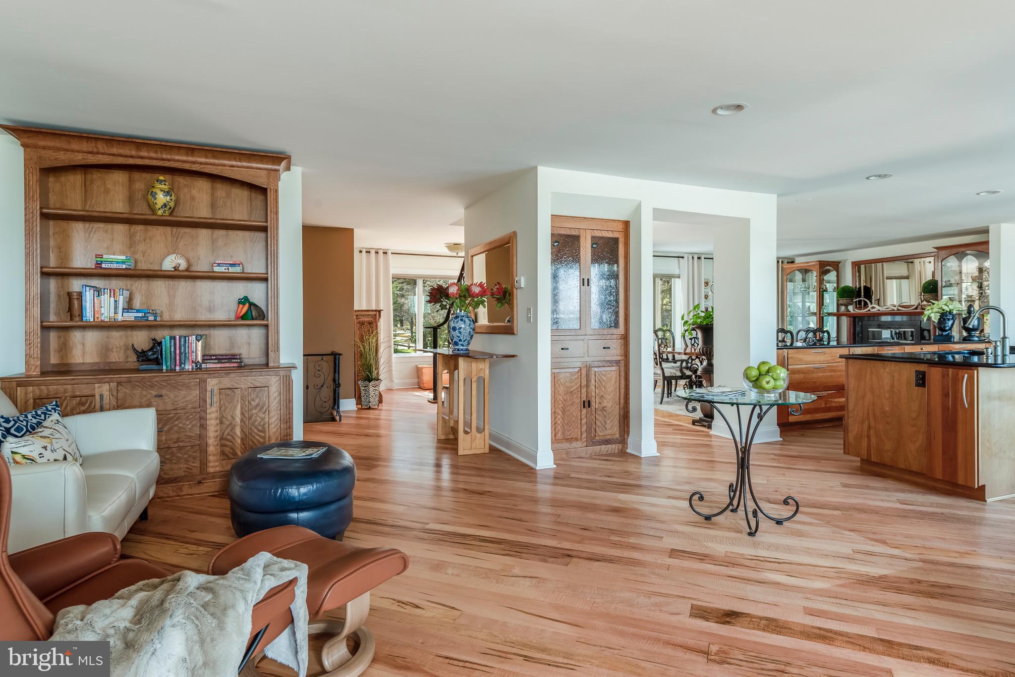 TWIN HARBORS - Residential