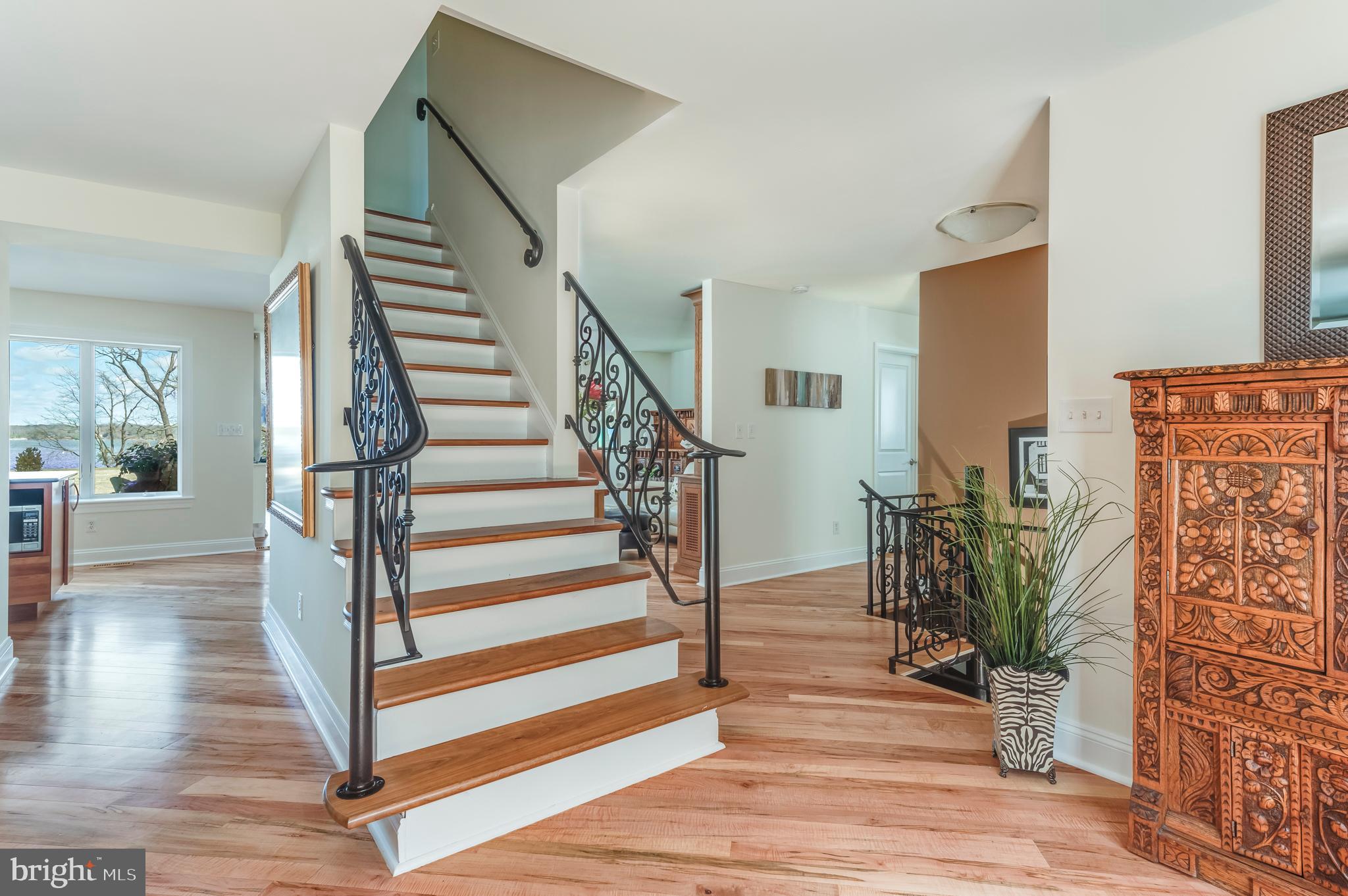 TWIN HARBORS - Residential