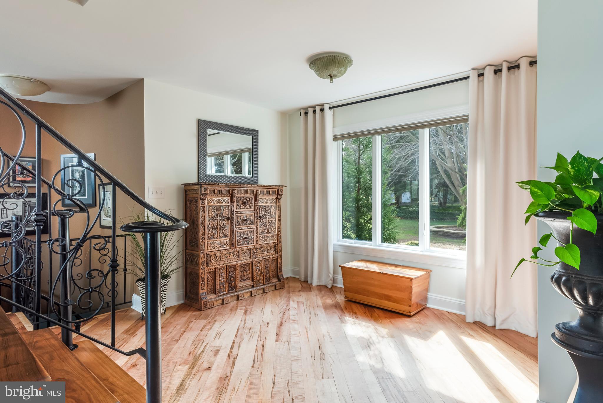 TWIN HARBORS - Residential