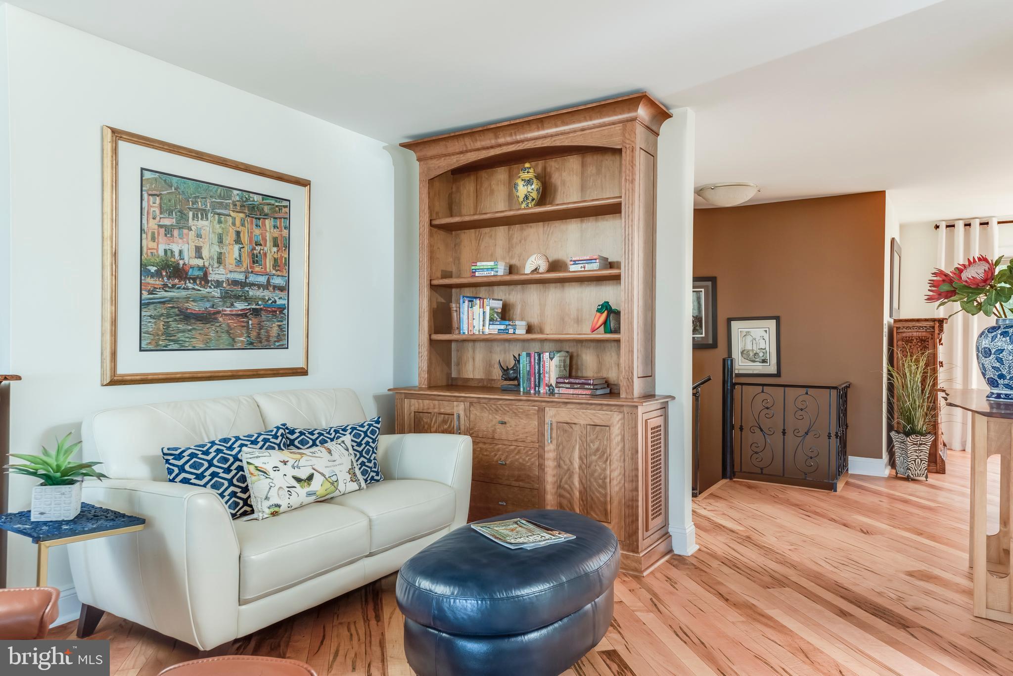 TWIN HARBORS - Residential