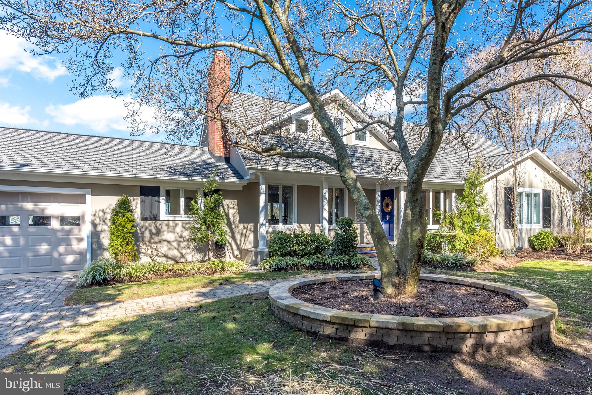 TWIN HARBORS - Residential