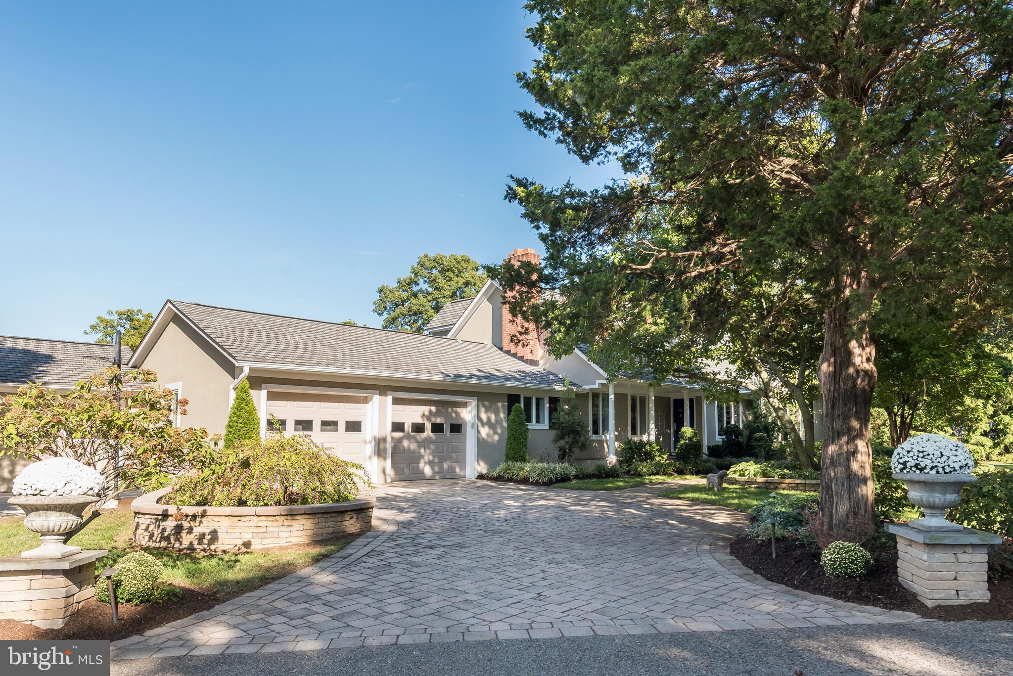 TWIN HARBORS - Residential