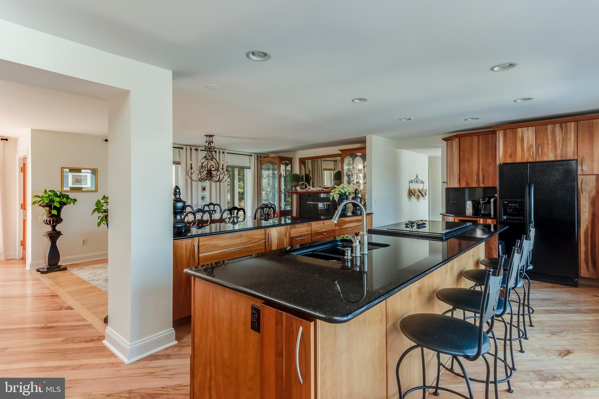 TWIN HARBORS - Residential