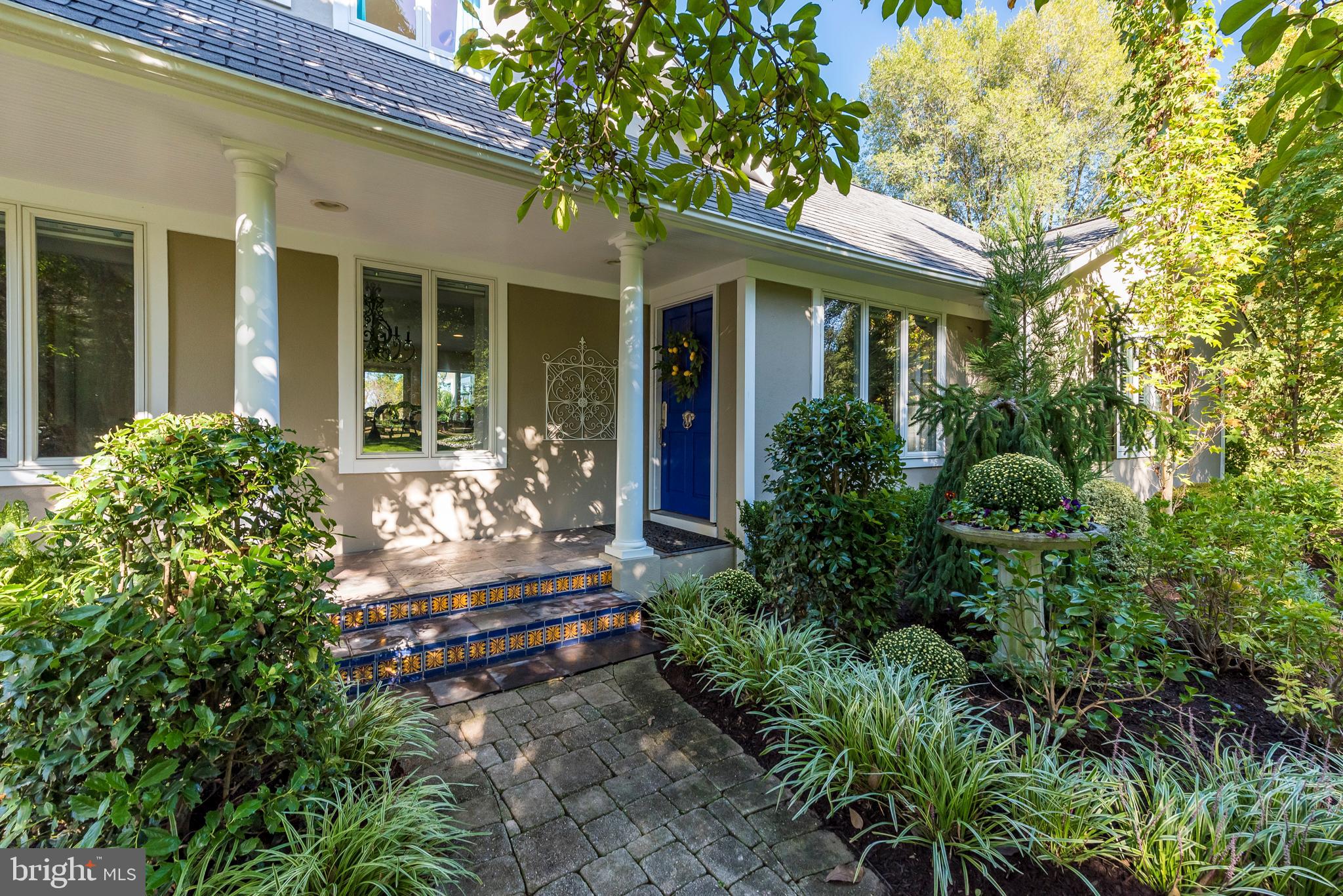 TWIN HARBORS - Residential