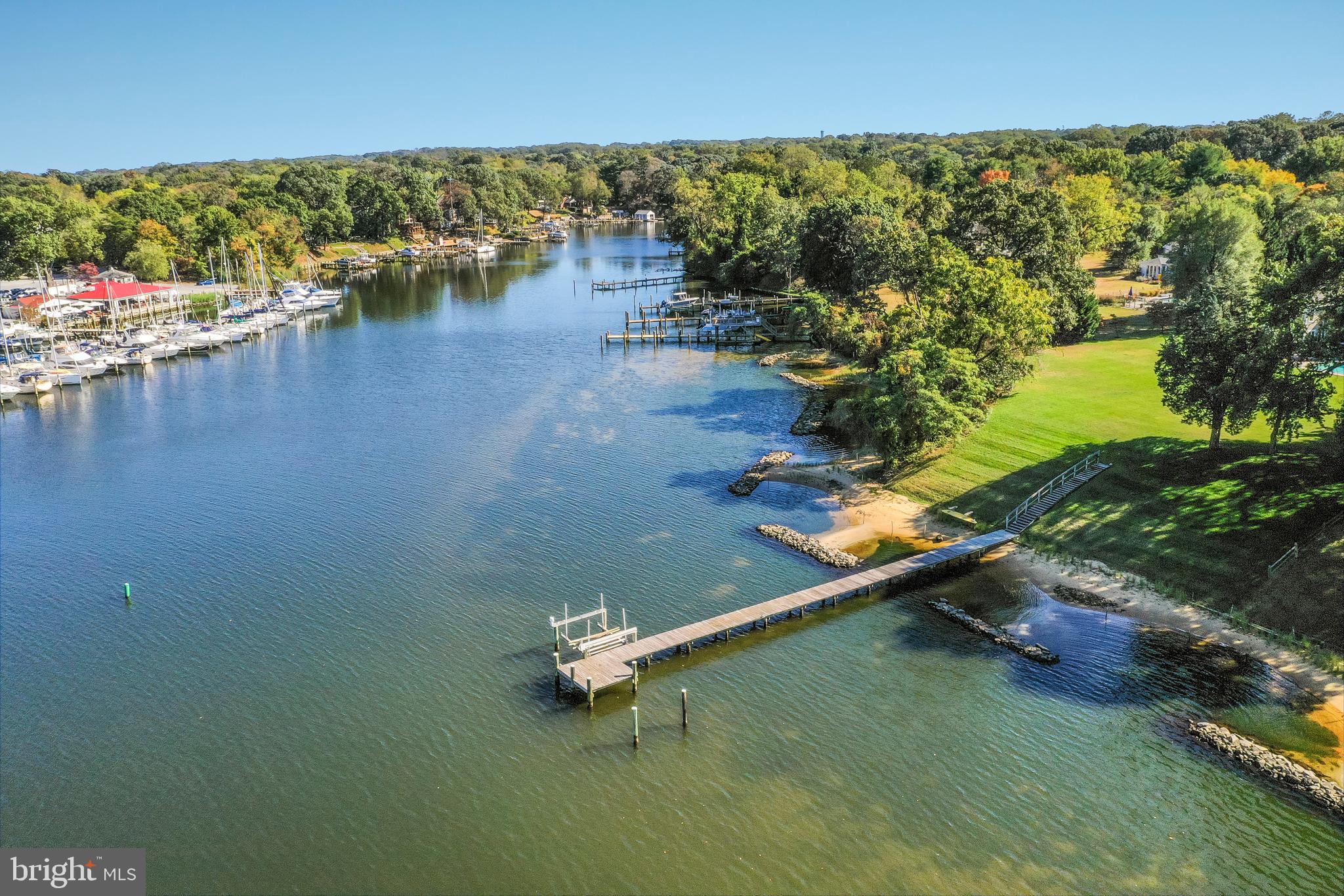 TWIN HARBORS - Residential