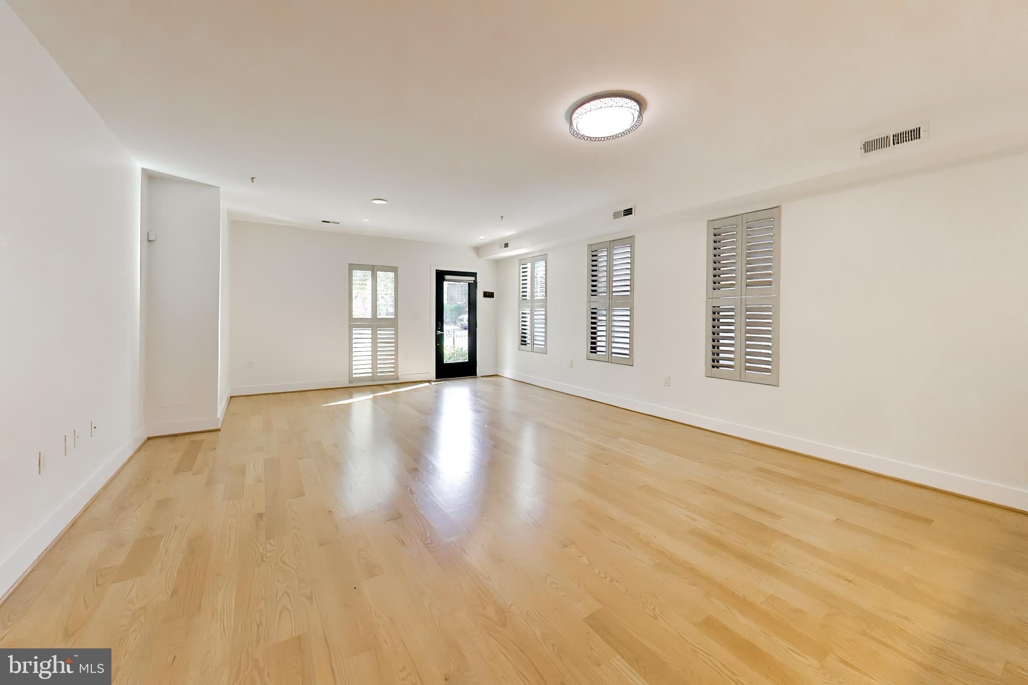310 V STREET NE 1