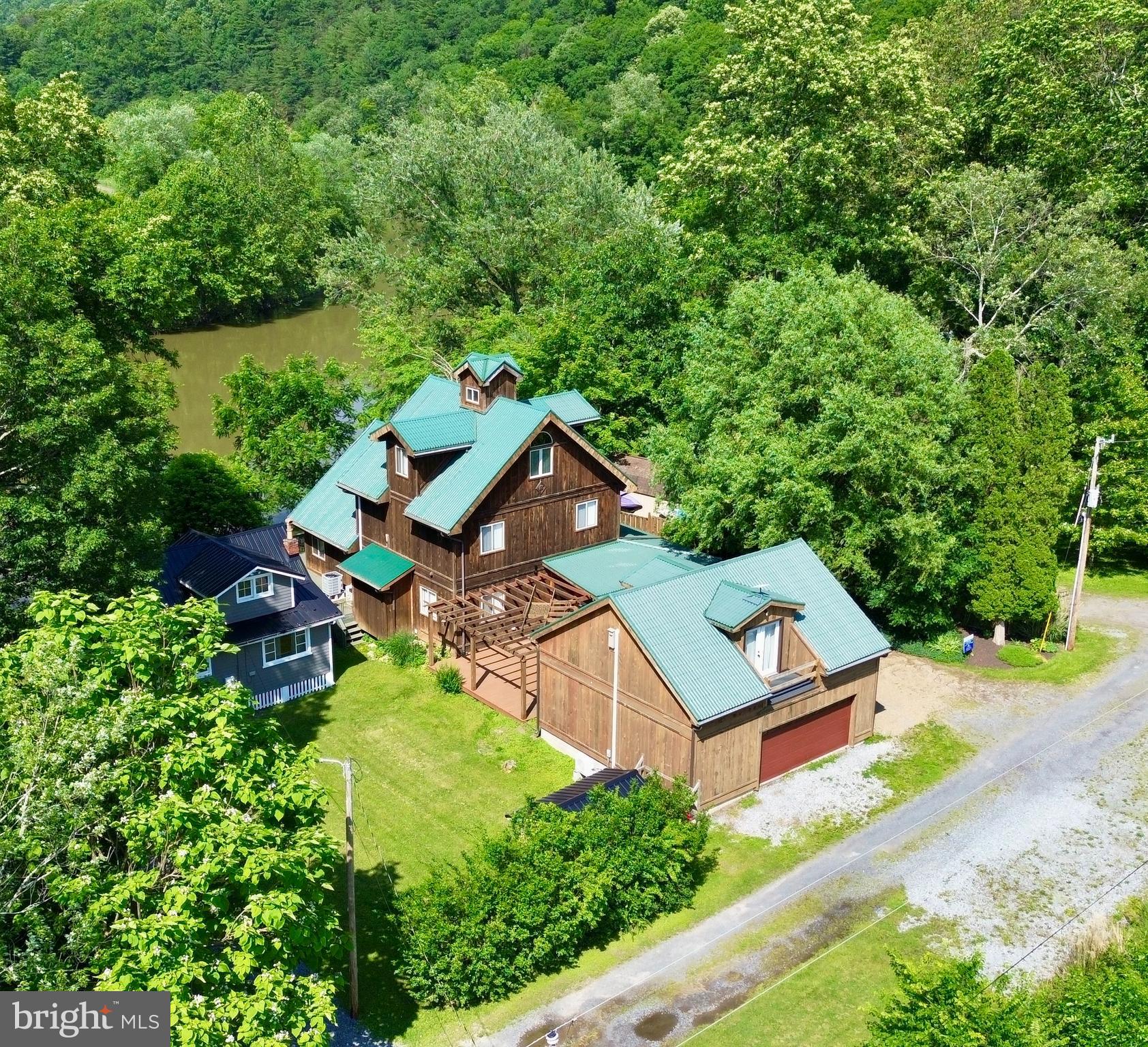124 LONG BEND BEACH ROAD