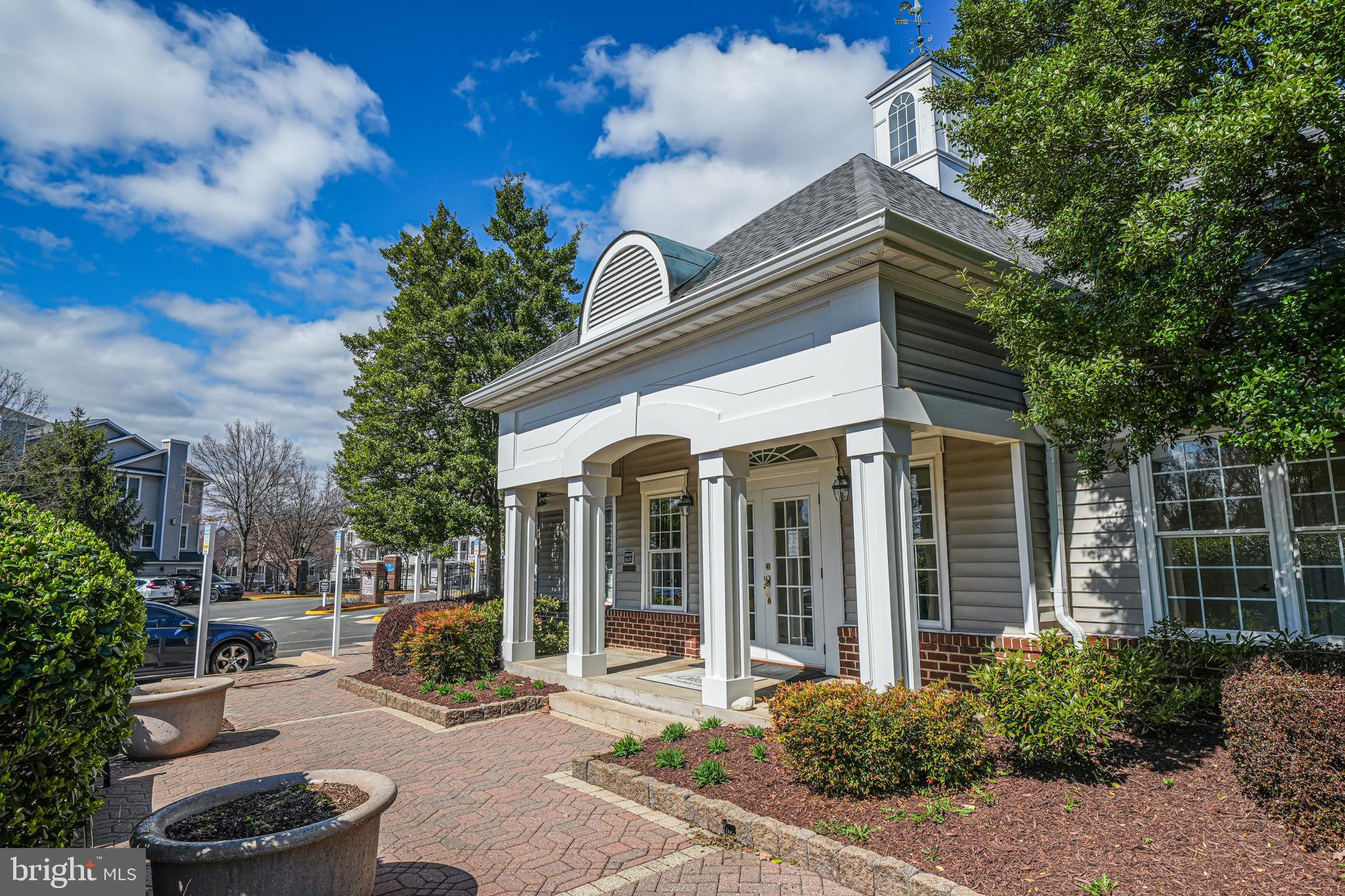 GATES OF FAIR LAKES - Residential Lease