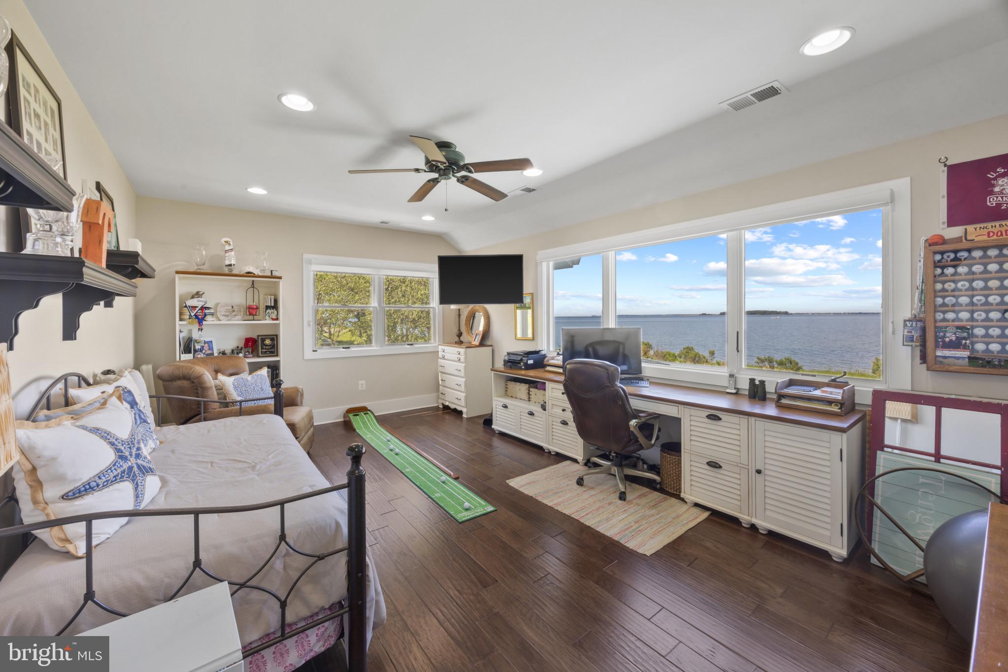 PROSPECT BAY - Residential