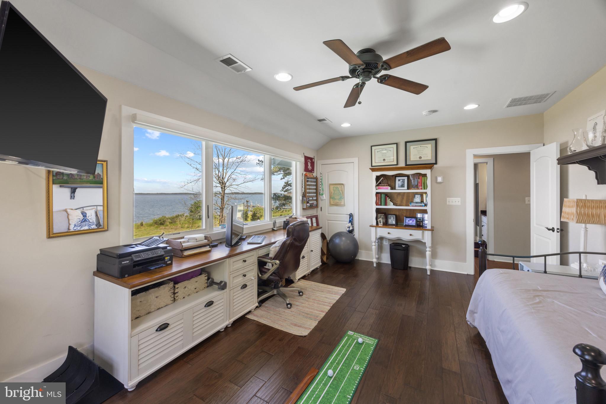 PROSPECT BAY - Residential