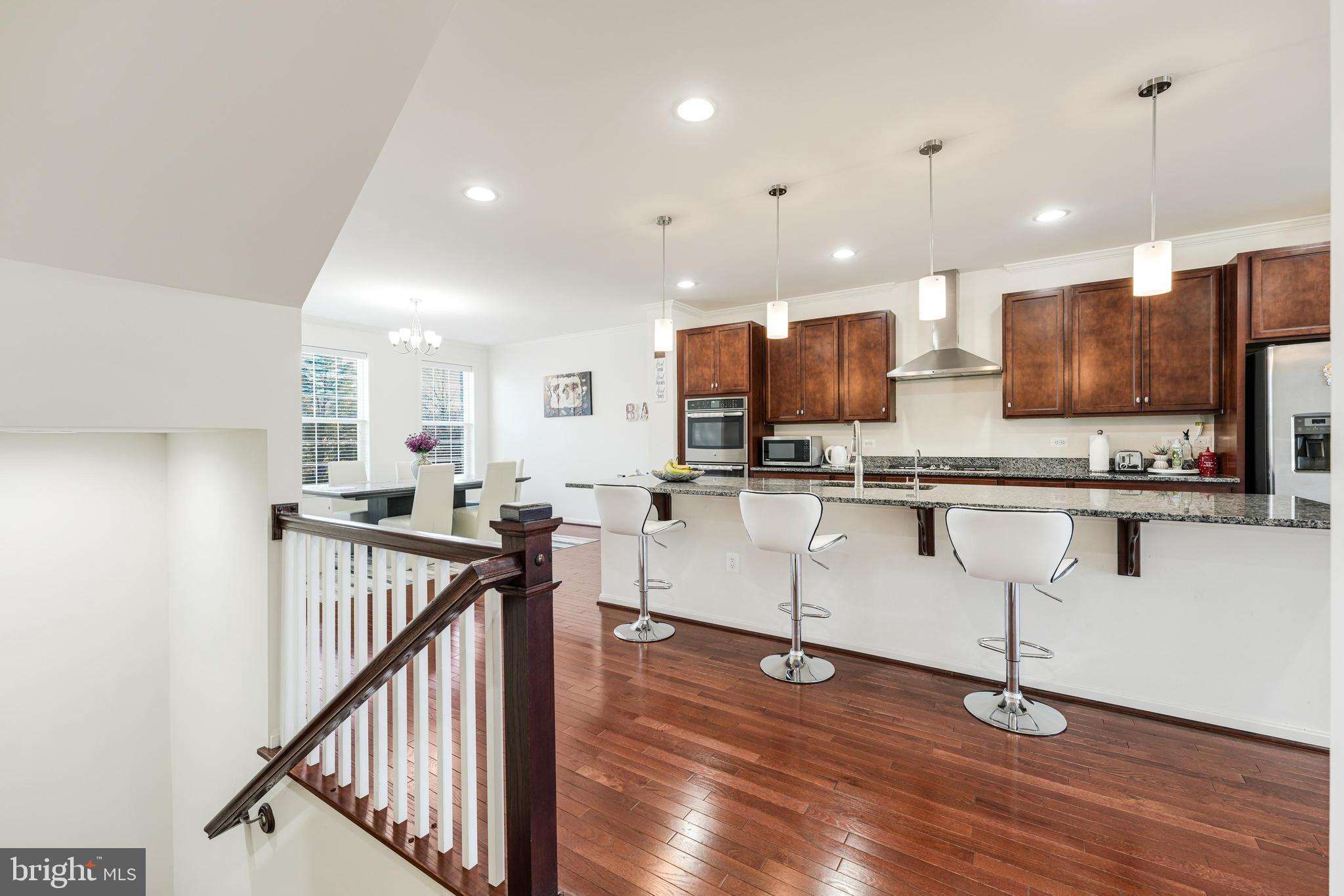 ASHBURN KNOLLS - Residential Lease