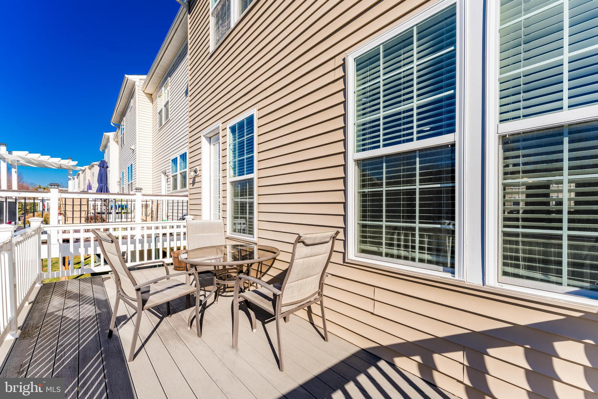 ASHBURN KNOLLS - Residential Lease