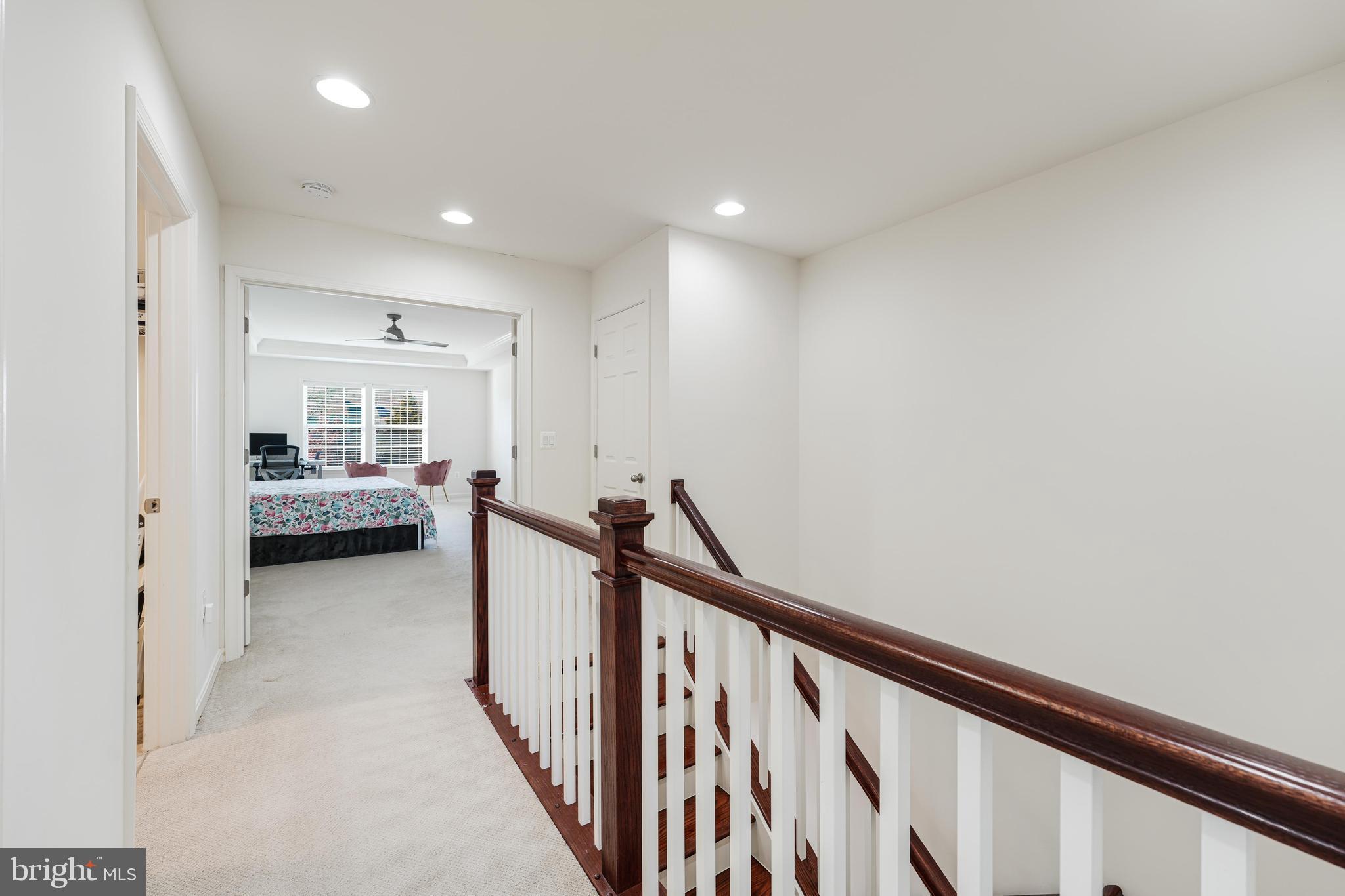 ASHBURN KNOLLS - Residential Lease