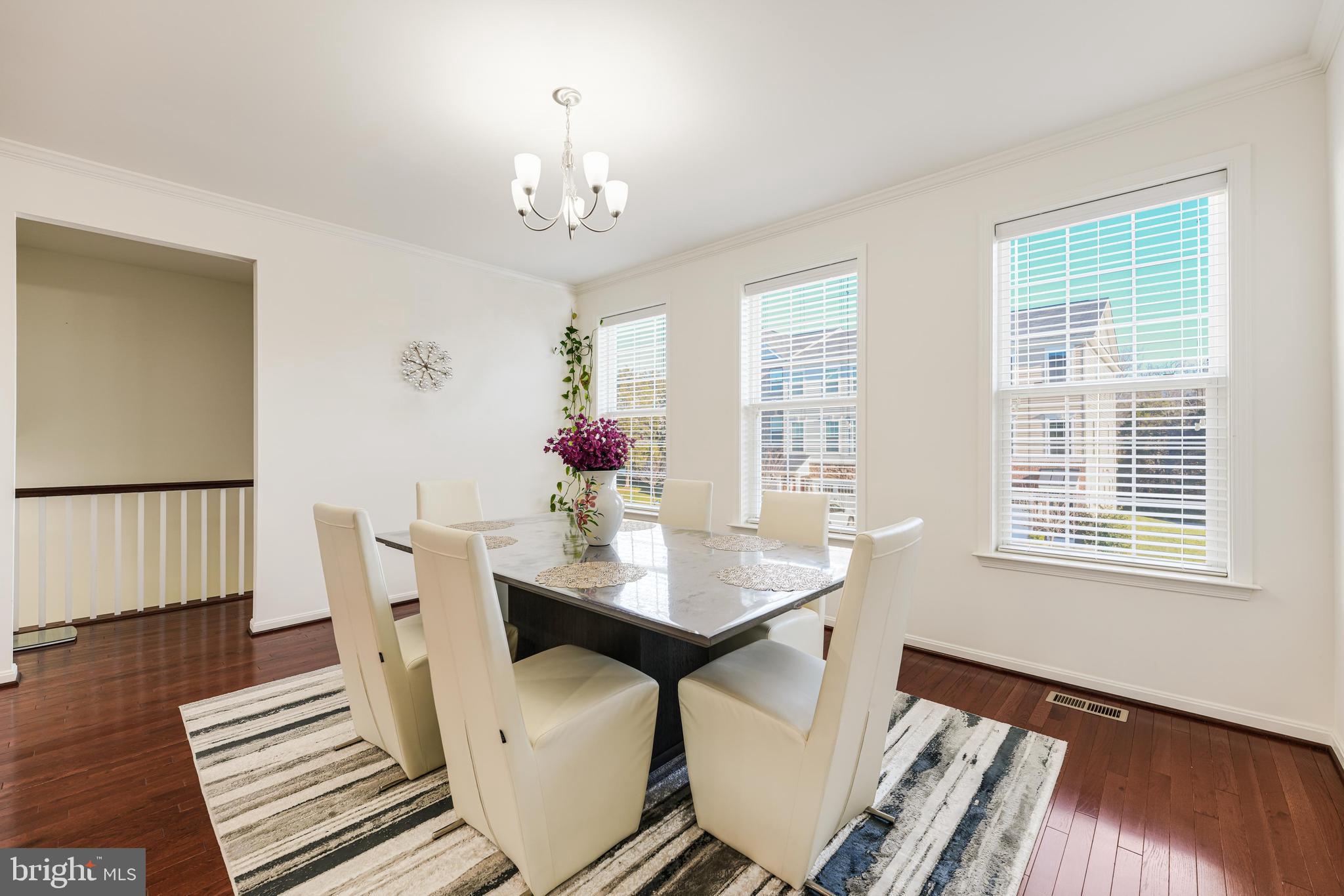 ASHBURN KNOLLS - Residential Lease