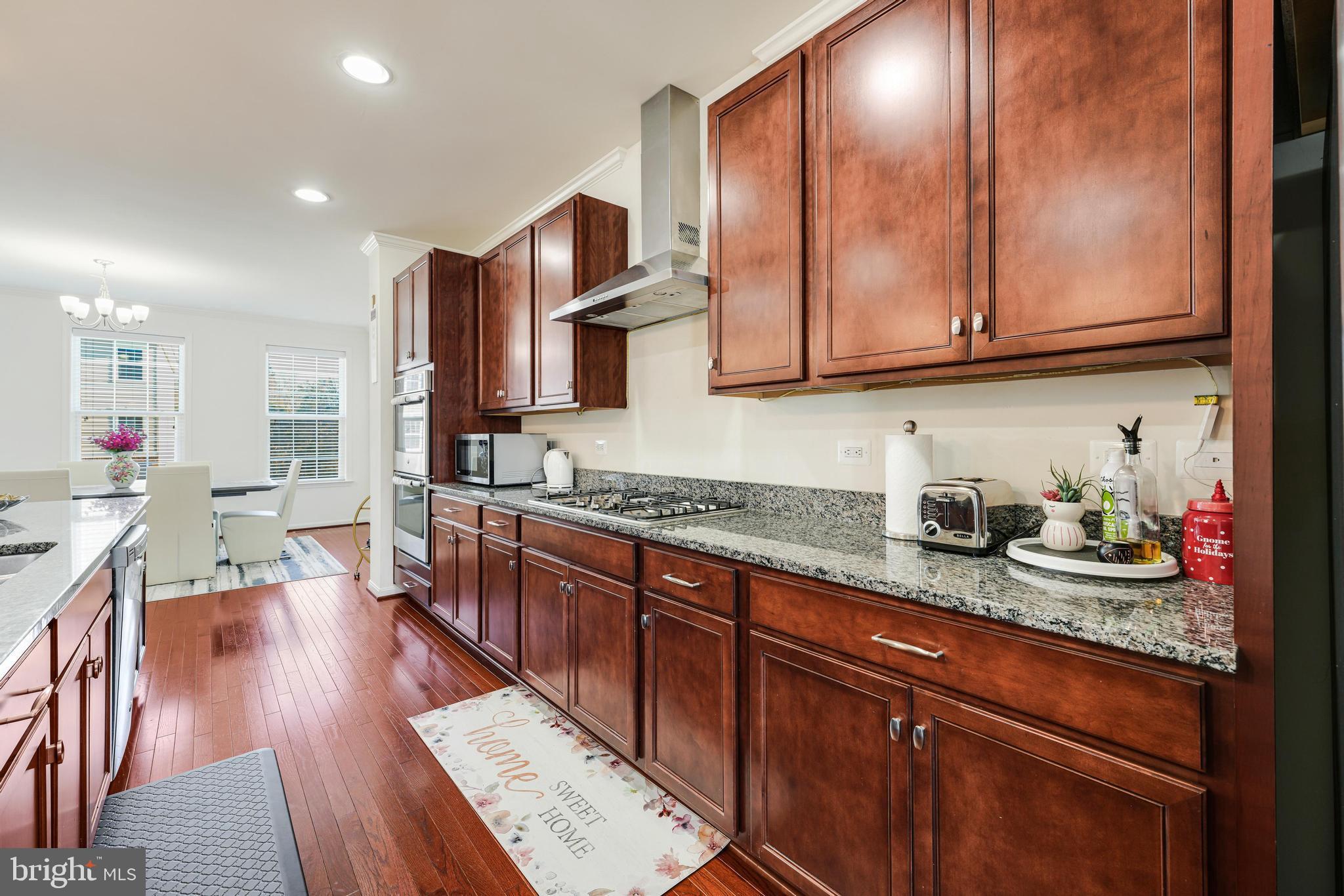 ASHBURN KNOLLS - Residential Lease