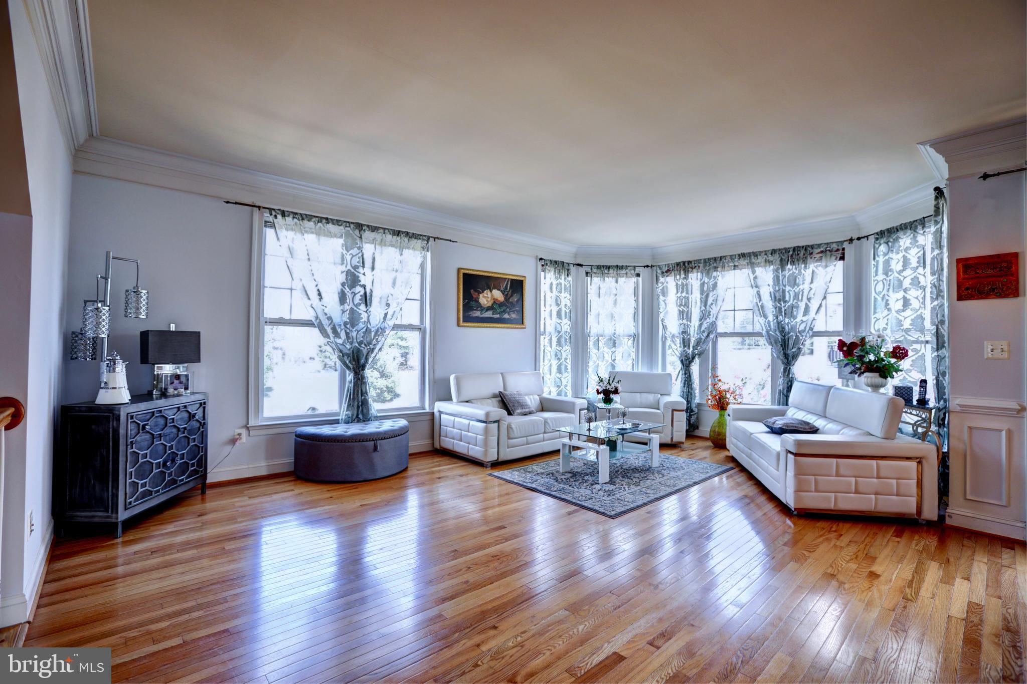 NORTHLAKE - Residential