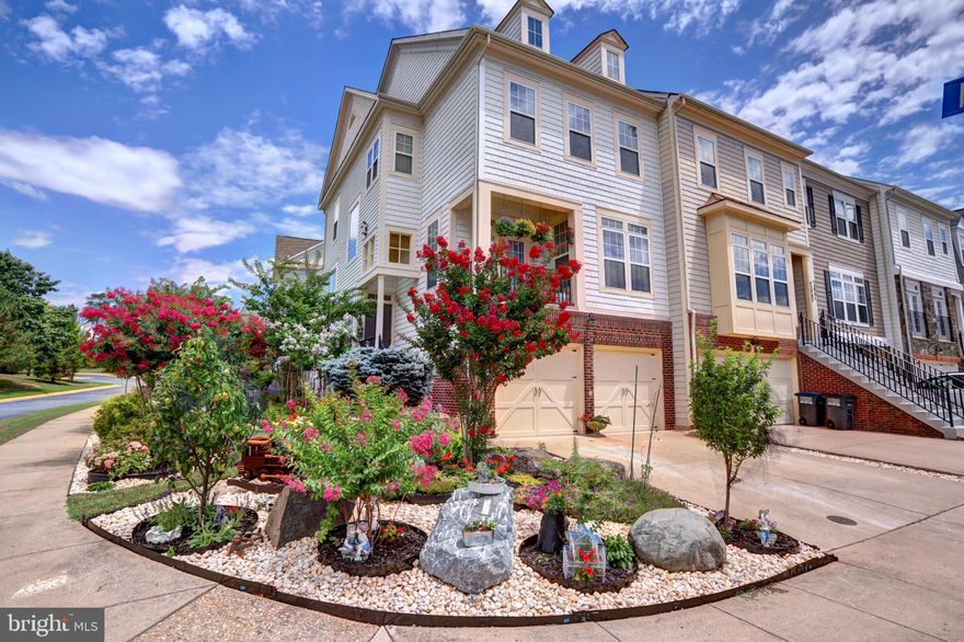 Well maintained End Unit Townhouse in Northlake Subdivision. This 3 level home offers 2800+ Sq. Ft. of finished living space. Main level features a 2 car front load garage for parking. Upon entry you will see the expansive Rec Room area and a Full size Bath. This area walks out to the rear patio perfect for entertaining. The Middle level features hardwood flooring throughout the Family Room with access to the front balcony, Formal Dining Area, Gourmet Kitchen with granite counter tops, Stainless Steel Appliances, built in microwave, breakfast nook and gas cooking. Off the Kitchen is a cozy Living Room area with 2 sided fireplace with access to the rear deck overlooking the fenced rear yard. The top floor features 3 Bedrooms and 2 Full Baths including the Master Suite with walk in closet and luxury bath with soaking tub, double sinks, and large stall shower. Beautiful mature landscaping including your own personal fruit trees. Amazing community amenities including pool, tennis, basketball, walking trails, and tot lot. Truly a MUST SEE!