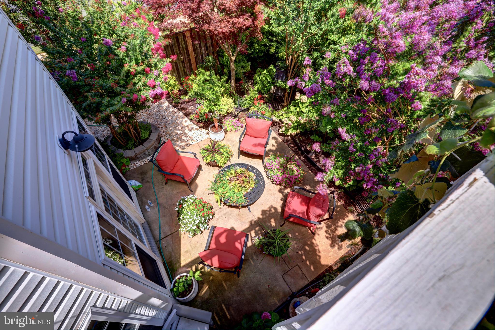 NORTHLAKE - Residential