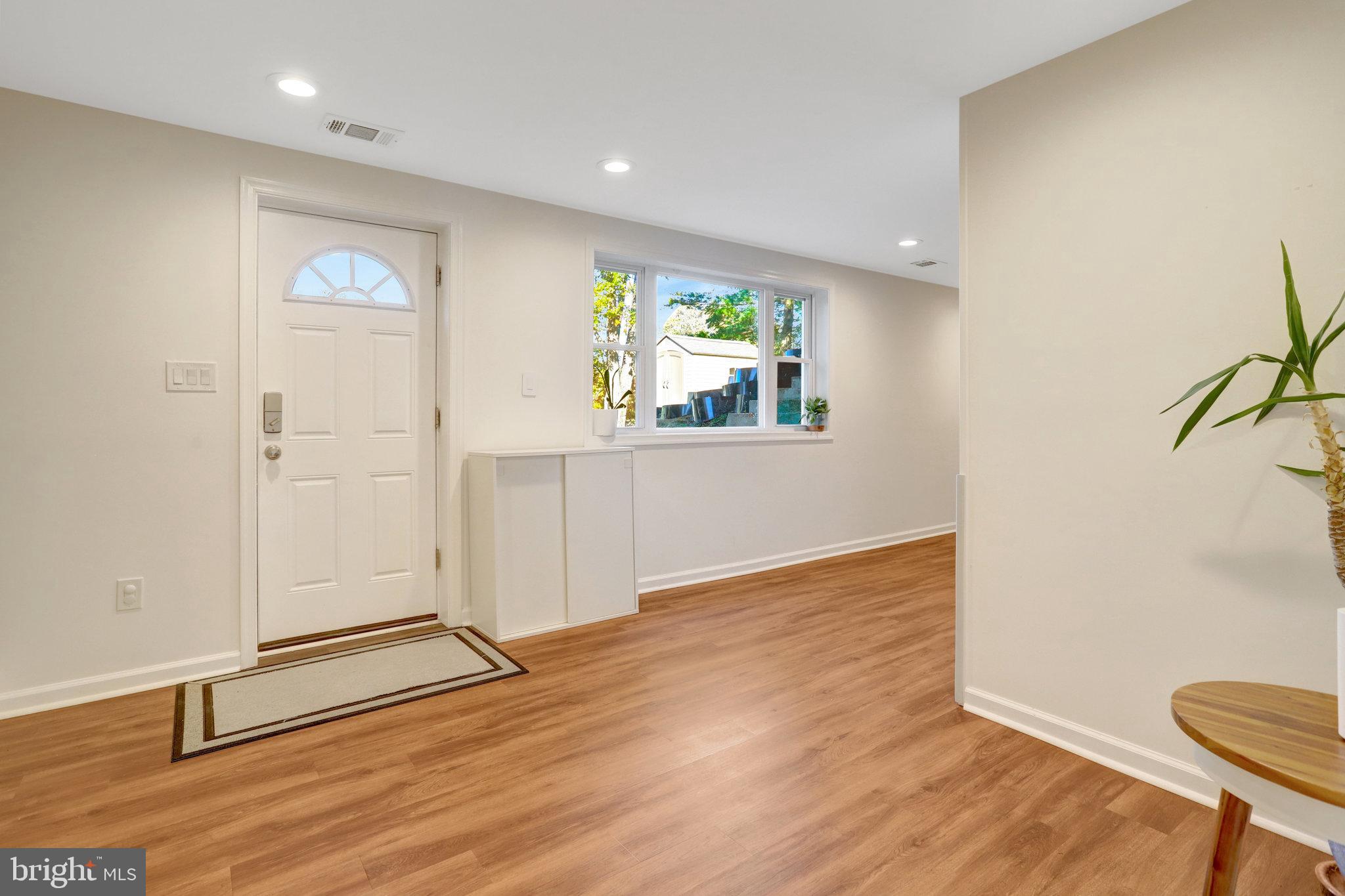 WEST SPRINGFIELD - Residential