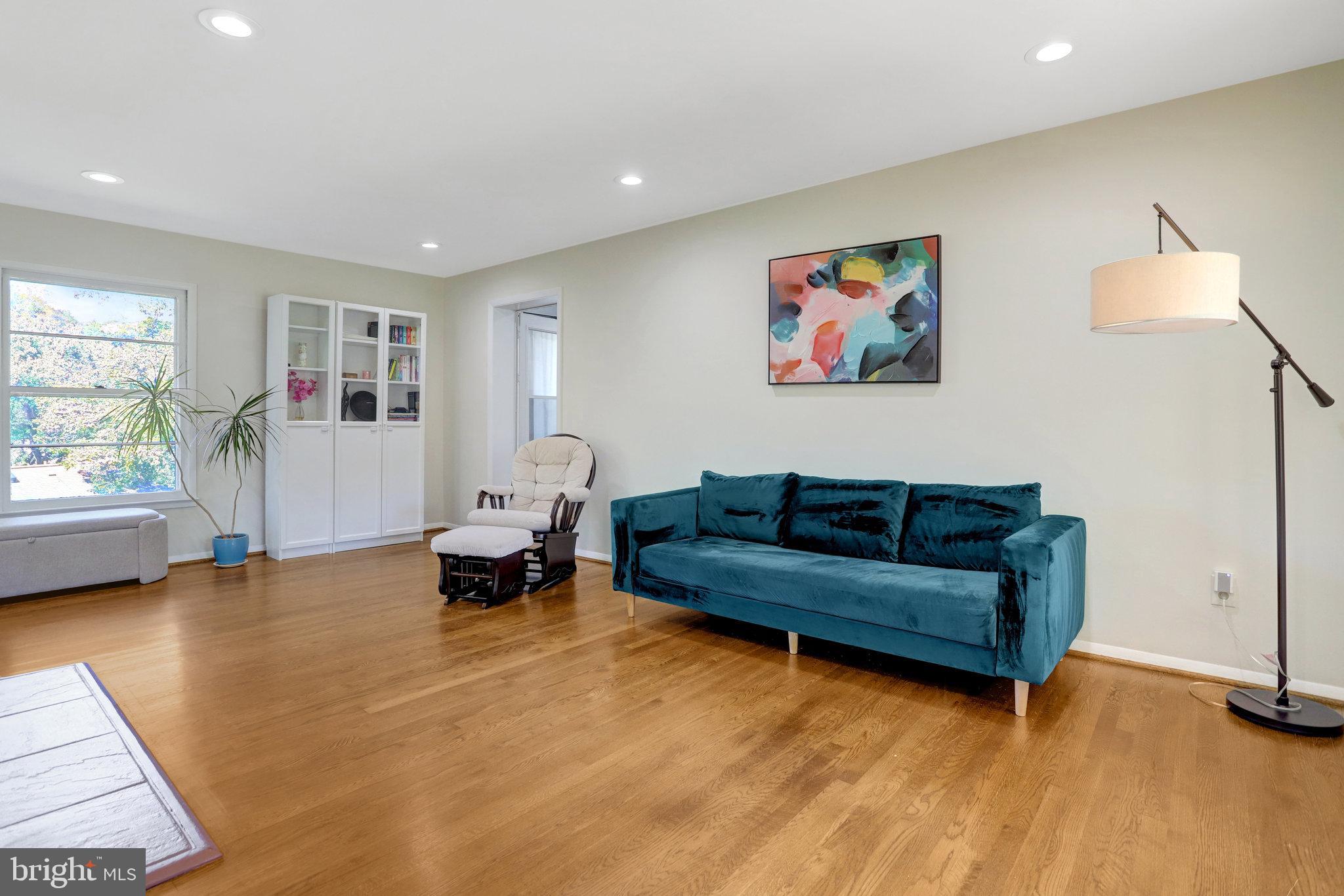 WEST SPRINGFIELD - Residential