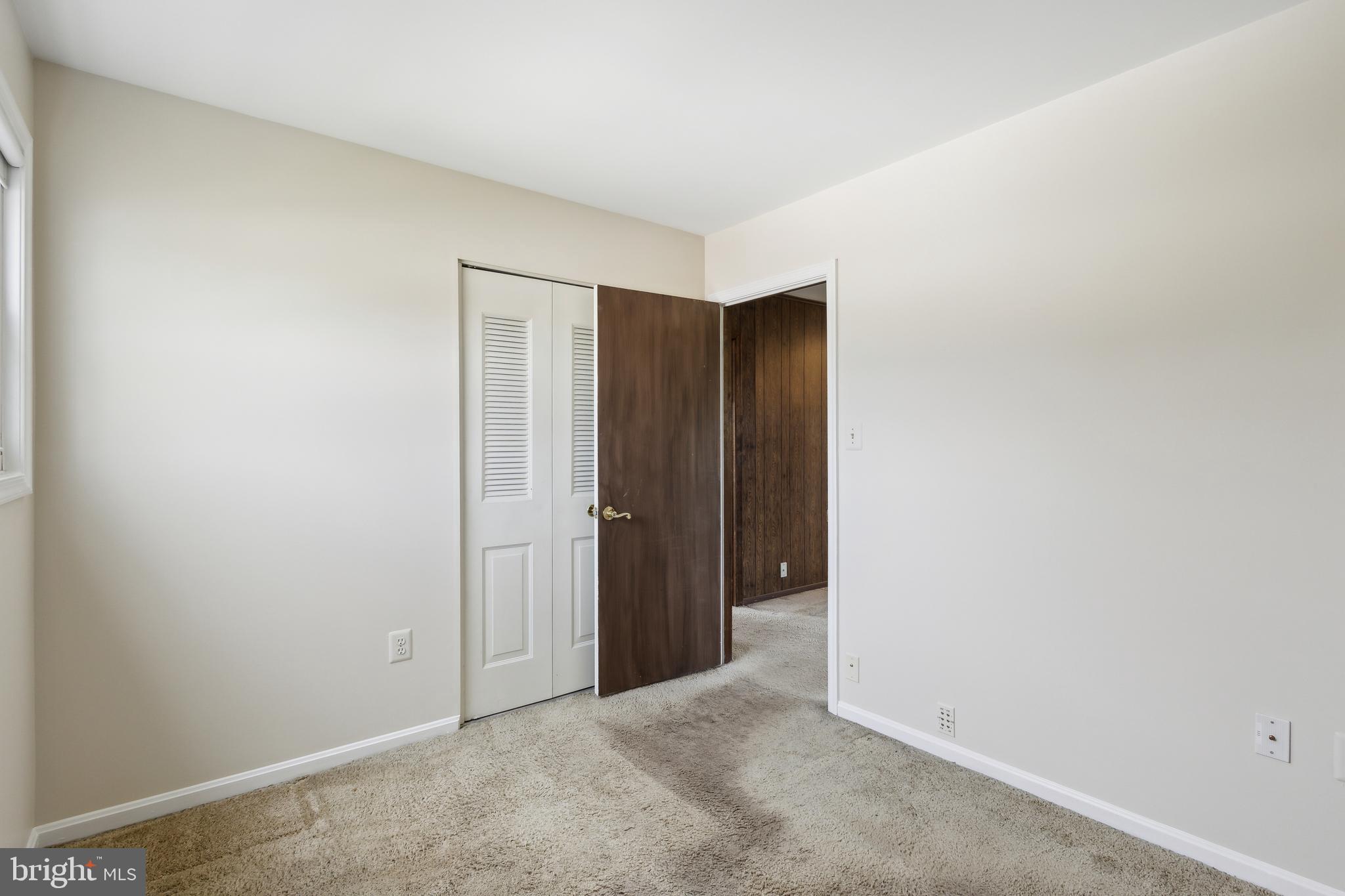 POINT OF WOODS - Residential