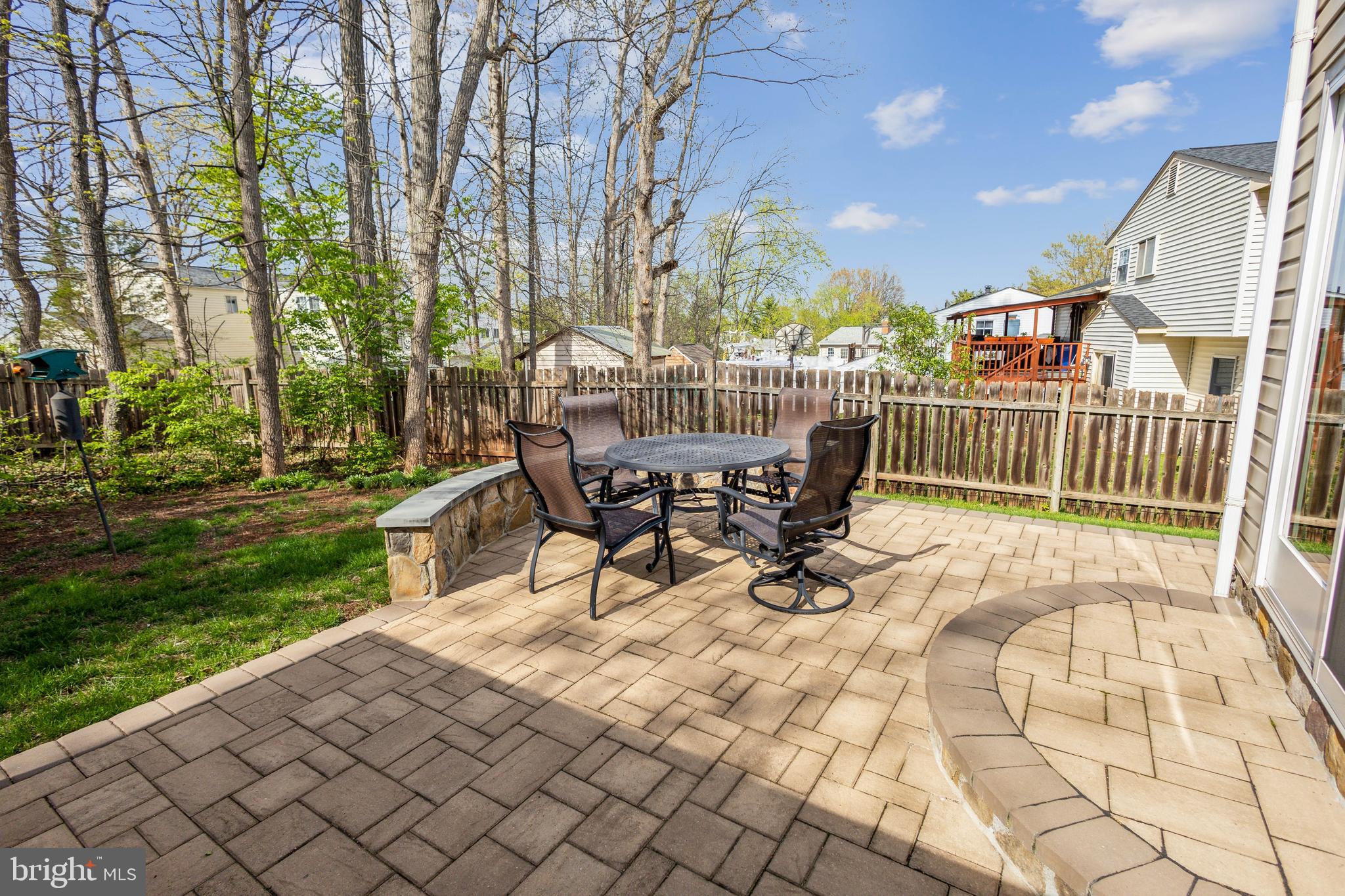 POINT OF WOODS - Residential