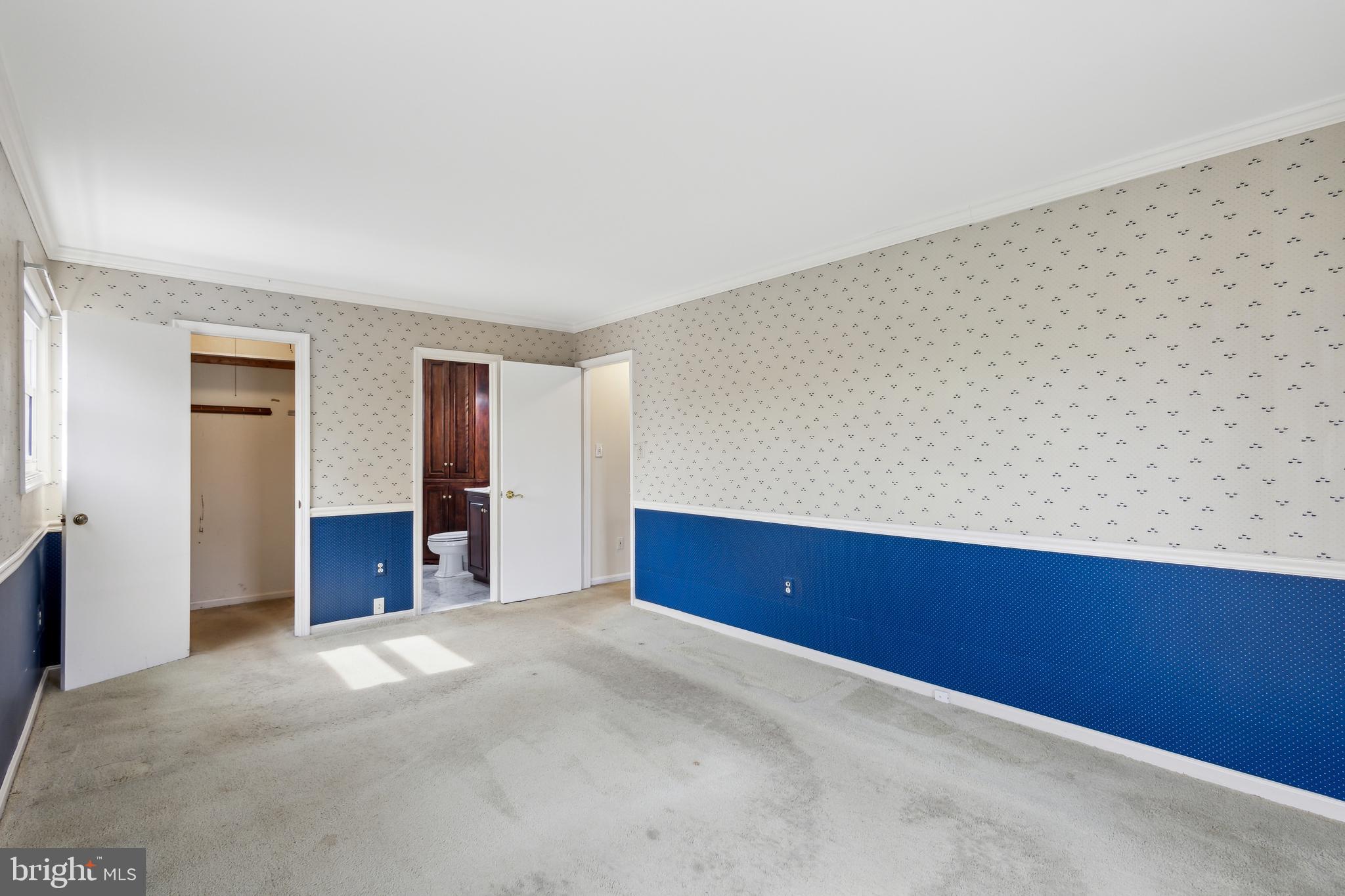 POINT OF WOODS - Residential