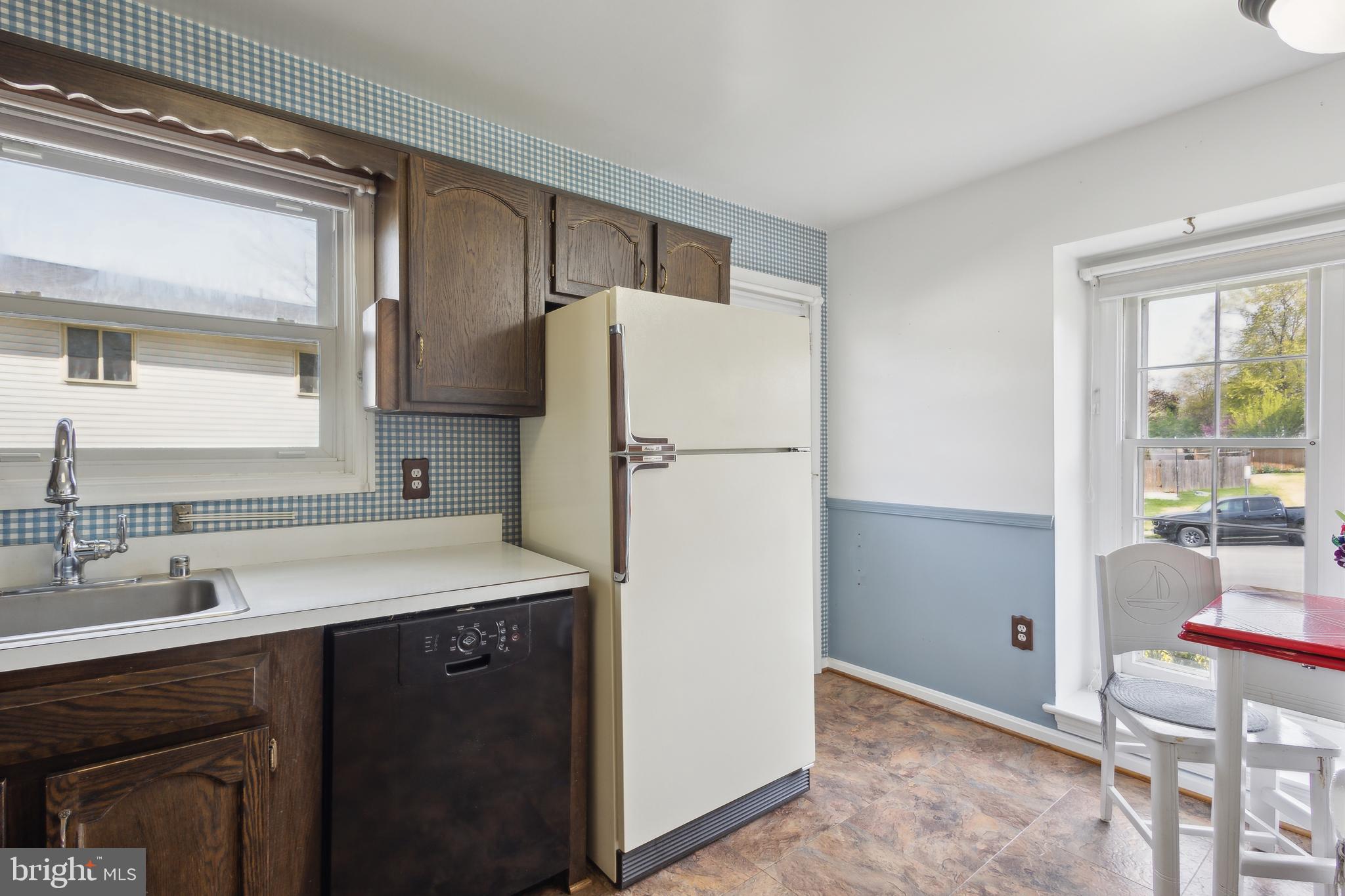 POINT OF WOODS - Residential