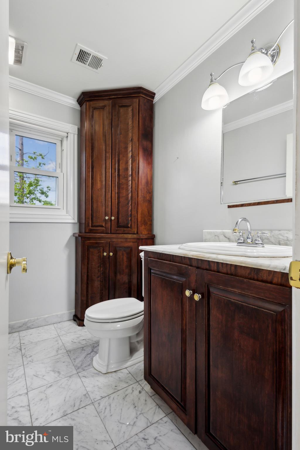 POINT OF WOODS - Residential